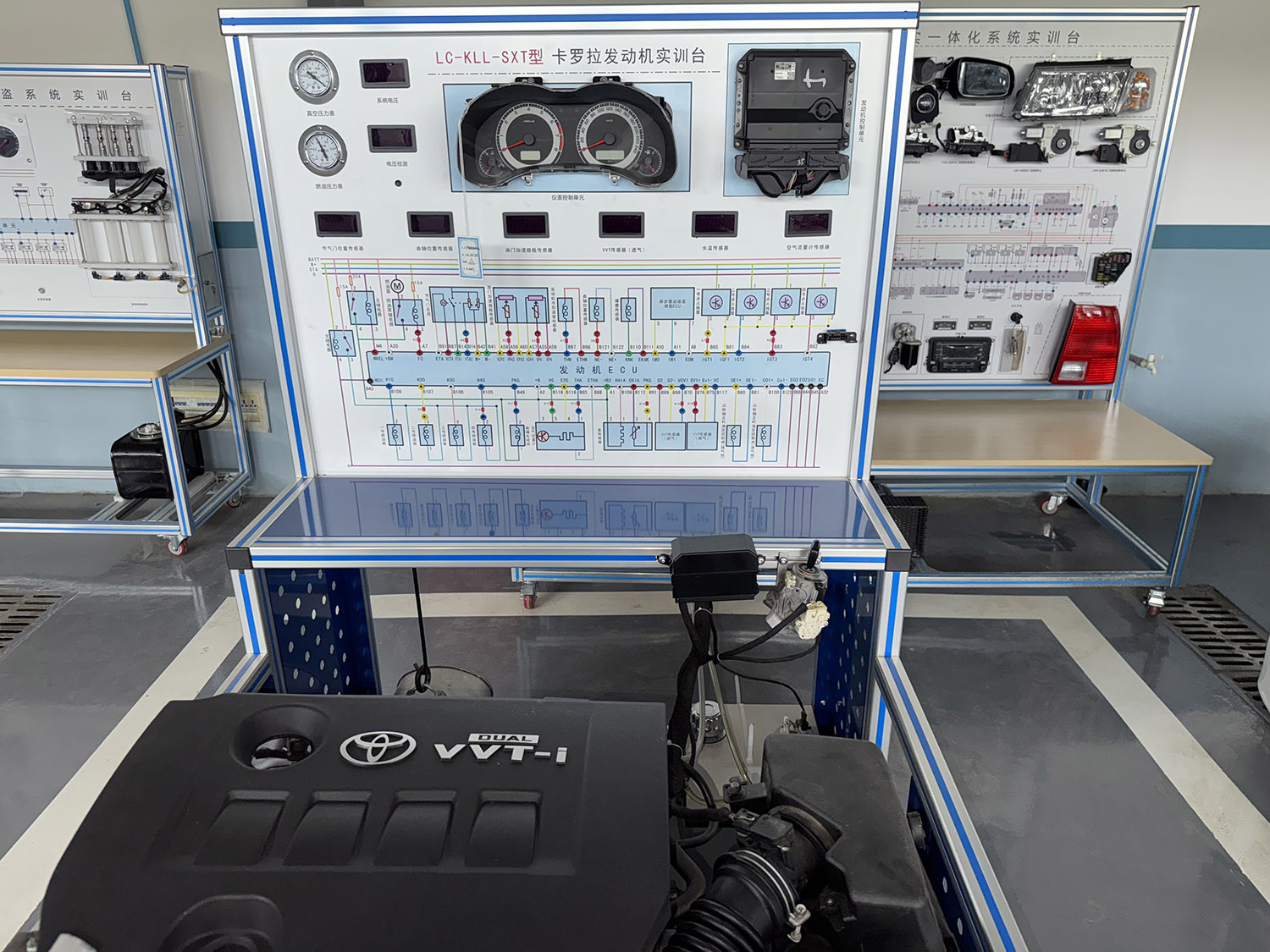 LC-KLL-SXT型卡罗拉发动机实训台